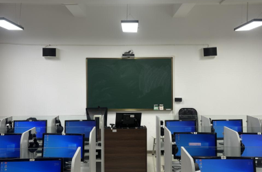 玉溪师范学院外语教学中心教学评价系统建设项目通过验收