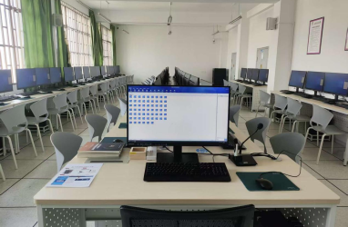 云南师范大学公共机房建设项目通过验收